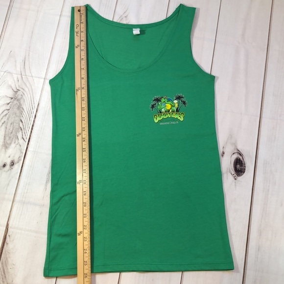 Cooters Clearwater Beach Ladies Graphic Tank Top Green Women’s Small NEW - Picture 6 of 14